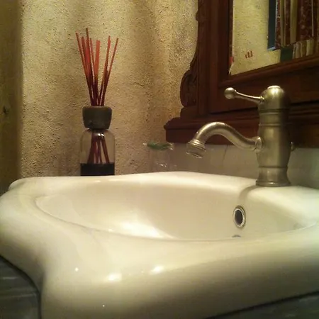 Oda ve Kahvaltı Le Maddalene Avigliana