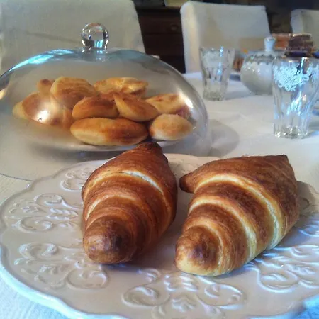 לינה וארוחת בוקר Le Maddalene אביליאנה